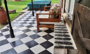 Casa en venta - 3 Dormitorios 2 Baños - Lima