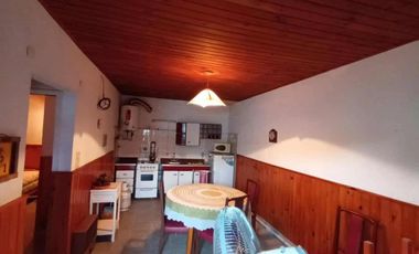 Casa en venta - 4 Dormitorios 2 Baños - 220mts2 - San Clemente del Tuyú
