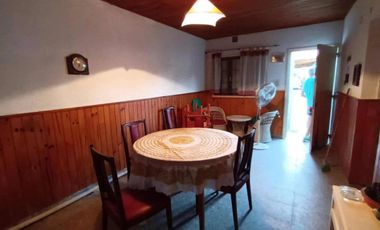 Casa en venta - 4 Dormitorios 2 Baños - 220mts2 - San Clemente del Tuyú