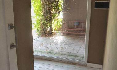 Casa en venta - 3 Dormitorios 3 Baños - La Plata