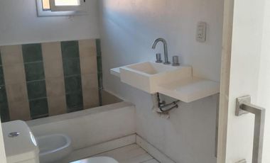 Casa en venta - 3 Dormitorios 3 Baños - La Plata