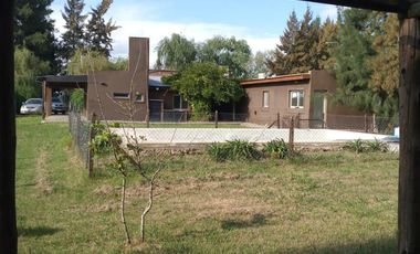 Casa en venta - 3 Dormitorios 3 Baños - La Plata