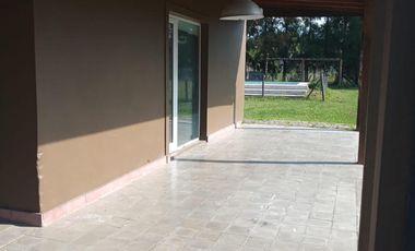 Casa en venta - 3 Dormitorios 3 Baños - La Plata