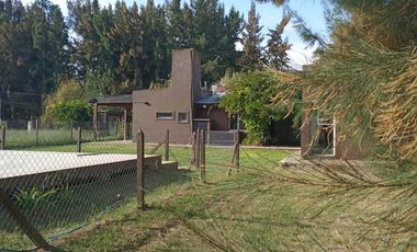 Casa en venta - 3 Dormitorios 3 Baños - La Plata