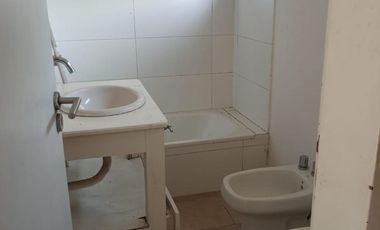 Casa en venta - 3 Dormitorios 3 Baños - La Plata