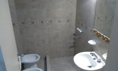 Casa en venta - 1 Dormitorio 1 Baño - Cochera - 131Mts2 - Berisso