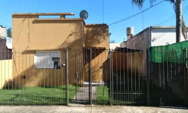 Casa en venta - 1 Dormitorio 1 Baño - Cochera - 131Mts2 - Berisso