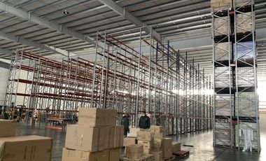Excelente establecimiento Logístico AAA de 7800 m2 cub en General Pacheco