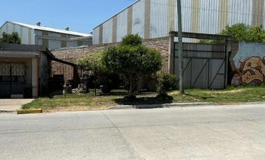 Complejo de deportivo en venta - Canchas de paddle - Florencio Varela