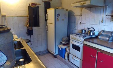 Casa en venta - 3 Dormitorios 1 Baño 2 Cocheras - 360Mts2 - Luis Guillón, Esteban Echeverría