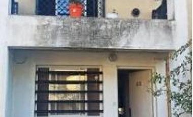 Dúplex en venta - 2 Dormitorios 1 Baño - Cochera - 102Mts2 - Tolosa