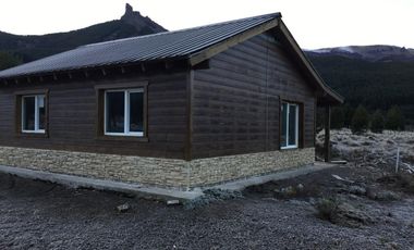 Casa en venta - 2 Dormitorios 1 Baño - 2000Mts2 - Meliquina, Neuquén