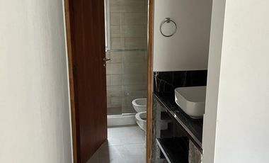 Casa en venta - 3 Dormitorios 3 Baños - 675Mts2 - Costa del Este