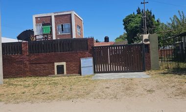 Complejo de departamentos en venta - 4 UFS - 300Mts2 - Las Toninas
