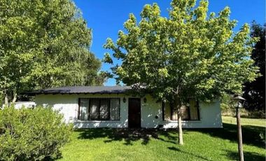 Casa en venta - 4 Dormitorios 3 Baños - 2,7 Hectáreas - General Madariaga