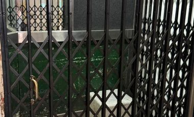 Depósito de 345 m2 cubiertos en Florida