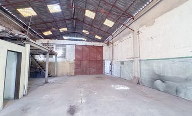 Depósito en Villa Dominico