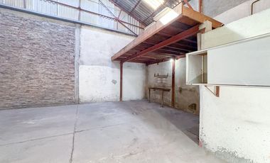 Depósito en Villa Dominico