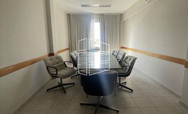 Venta - Oficinas en el Centro - Edificio Ferrari - Monasterio -  L017