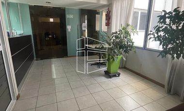 Venta - Oficinas en el Centro - Edificio Ferrari - Monasterio -  L017