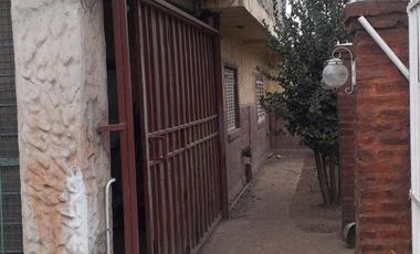 Casa en venta - 2 Dormitorios 1 Baño - Cochera - 200Mts2 - Guernica, Presidente Perón