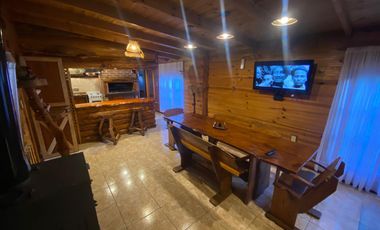 Cabaña Las Lomas Miramar con pileta