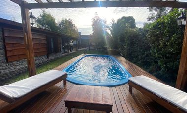 Cabaña Las Lomas Miramar con pileta