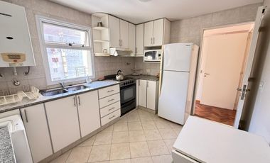 ALQUILER AMOBLADO! Departamento de 2 dormitorios   dependencia y cochera en Salta al 700, Bº Norte