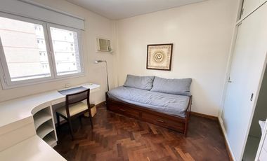 ALQUILER AMOBLADO! Departamento de 2 dormitorios   dependencia y cochera en Salta al 700, Bº Norte