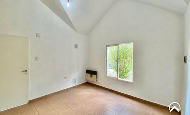 Casa en Los Fresnos, Villa de Merlo.