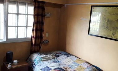 Casa en venta - 4 Dormitorios 4 Baños - Cocheras - 900Mts2 - Monte Grande