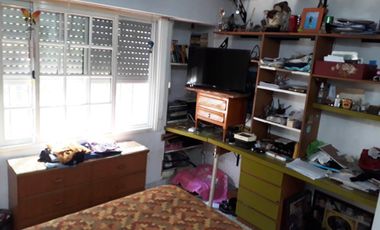 Casa en venta - 4 Dormitorios 4 Baños - Cocheras - 900Mts2 - Monte Grande