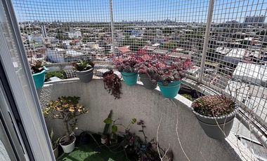 Departamento 2 ambientes con cochera - Piñeyro