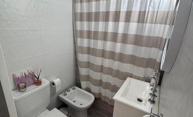 Departamento 2 ambientes con cochera - Piñeyro