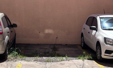 Departamento 2 ambientes con cochera - Piñeyro