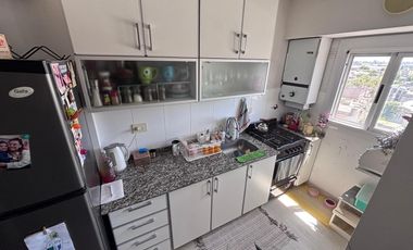 Departamento 2 ambientes con cochera - Piñeyro