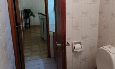 Casa en venta - 4 Dormitorios 3 Baños - Cocheras - 350Mts2 - Villa Gesell