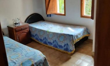 Casa en venta - 4 Dormitorios 3 Baños - Cocheras - 350Mts2 - Villa Gesell