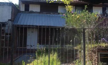 Departamento en venta - 3 Dormitorios 2 Baños - 248Mts2 - Bernal