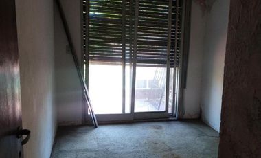 Departamento en venta - 3 Dormitorios 2 Baños - 248Mts2 - Bernal