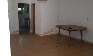 Departamento en venta - 3 Dormitorios 2 Baños - 248Mts2 - Bernal