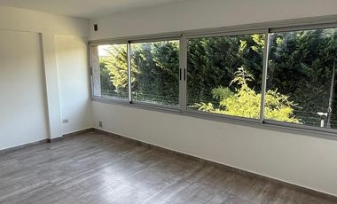 Departamento de dos ambientes y medio en Don Bosco en venta