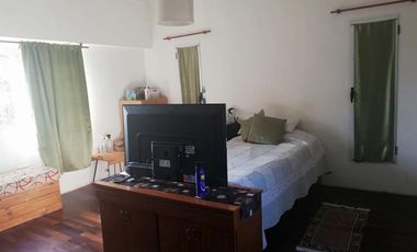 Casa en venta - 4 Dormitorios 3 Baños - Cochera - 2.200Mts2 - Florencio Varela