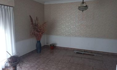 Casa en venta - 3 Dormitorios 2 Baños - Cochera - 200Mts2 - Necochea