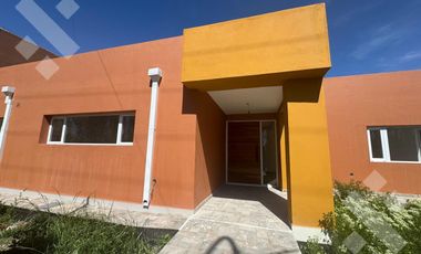 VENTA CASA A ESTRENAR 3 DORM. - B ° Los Sauces,  Fernandez  Oro