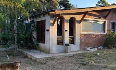 Casas en venta - 5 Dormitorios 2 Baños - 600Mts2 - Nueva Atlantis