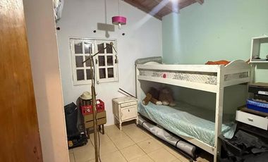 Casas en venta - 5 Dormitorios 2 Baños - 600Mts2 - Nueva Atlantis