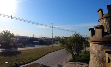 Local en venta - 1 Dormitorio 6 Baños Oficinas - 1060Mts2 - Quequén