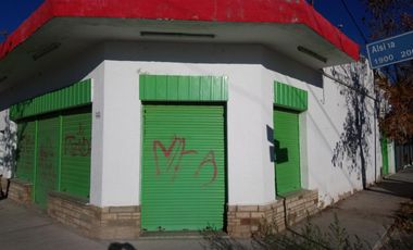 Venta - Local Comercial en Alsina y Rosario Sta.Fe - L011