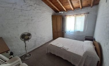 Casa en venta - 2 Dormitorios 1 Baño - 4.500Mts2 - Luján de Cuyo